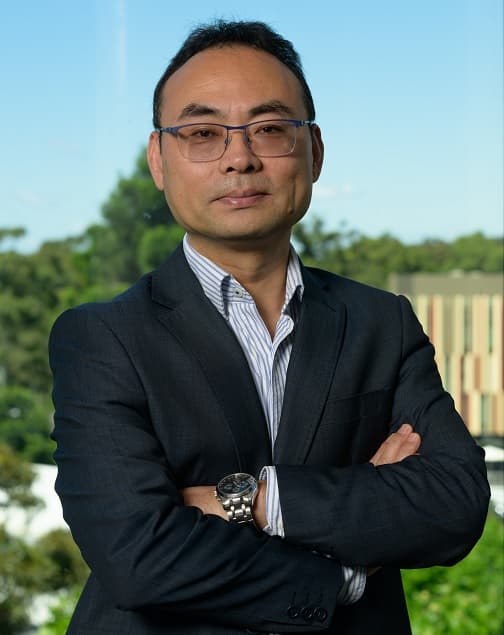 Prof Michael Sheng